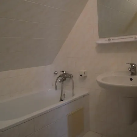 Motel Edison 2*